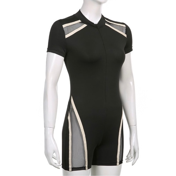 Sporty Zip Front Romper - Picture 3 of 9